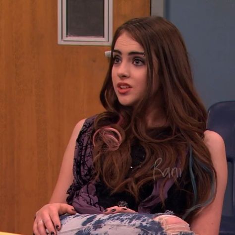 Jade West Brown Hair, Jade West Aesthetic Icon, Jade West Hair, Jade Victorious, Jade West Victorious, Victorious Nickelodeon, Liz Gilles, Beck Oliver, Jade West