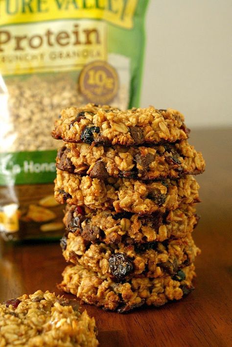 Granola Cookies, Granola Breakfast, Face Wrinkles, Breakfast Bars, Granola Recipes, Breakfast Cookies, Healthy Cookies, Oatmeal Cookies, Start The Day