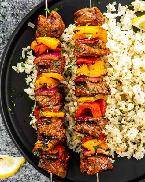 These skewered Beef Shish Kebab's are one very impressive way to serve both meat and vegetables. Easy to make, delicious flavors! #beef #shishkebab #recipe Shish Kebabs, Beef Kebabs, Swiss Steak, Oven Baked Chicken Breasts, Shish Kabobs, Jo Cooks, Beef Skewers, Shish Kebab, Chicken Breast Recipes Baked