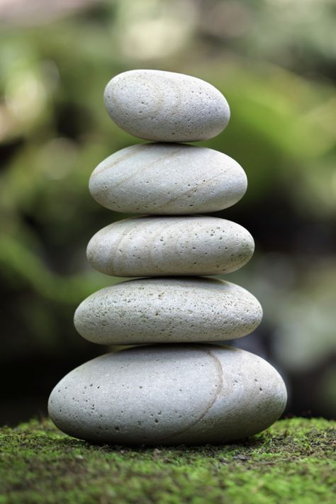 Easy Ways to Simplify Your Life Harmony In Nature, Rock Balancing, Rock Sculpture, Vertical Landscape, Balance Art, Balance And Harmony, Landscape Horizontal, Collections Photography, Pebble Stone