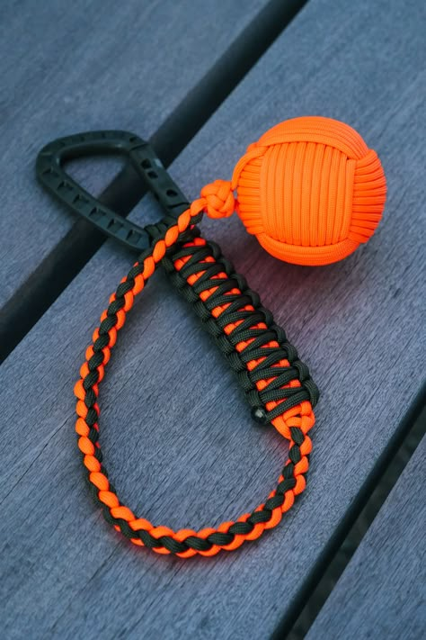 Paracord Projects Tutorials, Monkey Knot, Paracord Monkeyfist, Lanyard Tutorial, Paracord Patterns, Monkey Fist Knot, Paracord Projects Diy, Paracord Accessories, Paracord Bracelet Patterns