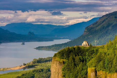 2. Columbia River Gorge National Scenic Area Pnw Mountains, Mud Flood, Silver Falls State Park, Vista House, Smith Rock State Park, Ecola State Park, Snow Capped Mountains, Painted Hills, Travel Oregon