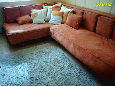 Take Apart Couch you make out of 2 beds and foot stools ( great for a playroom) Couch From Twin Mattress, Diy Twin Mattress Sectional, Twin Mattress Sectional, Twin Mattress Couch, Ikea Twin Bed, Corner Bed Ideas, Twin Bed Couch, Playroom Upstairs, Living Room Cinema