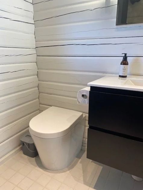 Composting dry toilet indoors, pros and cons? - Pikkuvihreä Dry Toilet Ideas, Indoor Composting Toilet, Boat Remodel, Dry Toilet, Compost Toilet, Traditional Benches, Composting Process, Liquid Waste, Composting Toilets