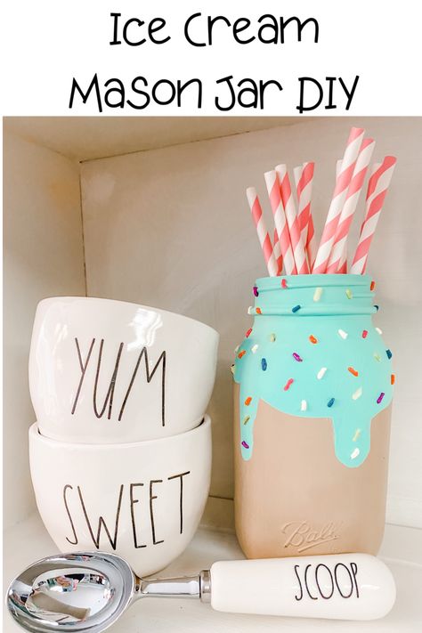 Ice Cream Mason Jars Diy, Ice Cream Tip Jar Ideas, Sprinkle Mason Jars Diy, Ice Cream Party Decorations Diy, Ice Cream Containers Crafts, Painted Mason Jar Crafts, Ice Cream Mason Jars, Painted Mason Jars Diy, Decorated Mason Jars