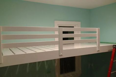 Loft Bed Railing Ideas, Floating Loft Bed, Floating Loft, Small Teenage Bedroom, Diy Floating Bed, Build A Floating Bed, Bed Floating, Bed Frame Ideas, Queen Loft Beds