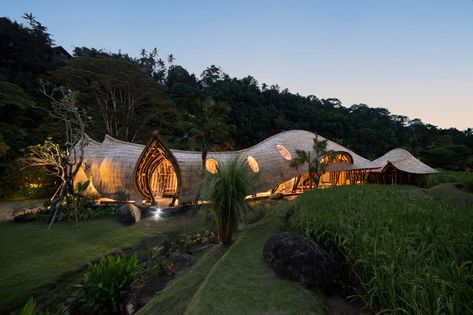 Mandapa, a Ritz-Carlton Reserve Travertine Pool, Bali Resort, Bali Hotels, Jimbaran, Banyan Tree, Plunge Pool, Best Resorts, Chapel Wedding, Ritz Carlton