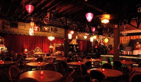 How You Can Experience 1920s Paris Today — #Travel #Paris #France Jazz Club Interior, 1920s Bar, Paris 1920s, Lounge Aesthetic, 1920s Aesthetic, Speakeasy Decor, 1920s Jazz, Jazz Lounge, Jazz Cafe