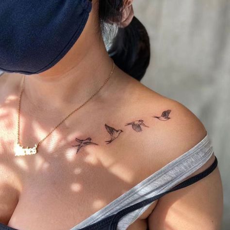 Bird Tattoo Collarbone, Collarbone Tattoo Ideas, Collarbone Tattoos, Realistic Rose Tattoo, Collarbone Tattoo, Flying Bird Tattoo, Bone Tattoo, Rose Tattoos For Women, Swallow Tattoo