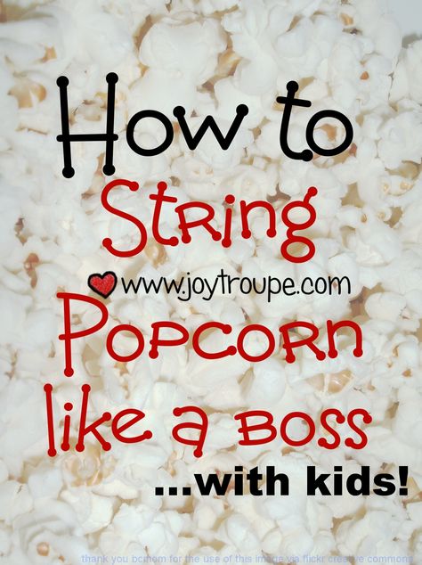 Popcorn Christmas Tree Garland, Popcorn Crafts, Christmas Party Treats, How To Make Popcorn, Popcorn Garland, Girl Scout Activities, Scout Activities, Microwave Popcorn, Merry Bright Christmas