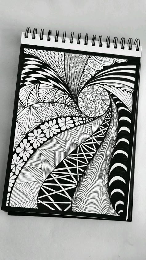 Zentangle Artwork Creative, Zendoodle Art Zen Tangles, Zentangle Art Beginners, Zentangle Drawings Ideas, Unique Zentangle Drawings, Doodle Art Patterns, Zen Art Inspiration, Zentangles Designs, Zentangle Projects