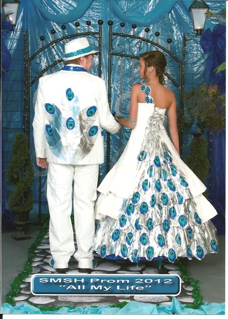 Duck Tape Dress, Duct Tape Clothes, Duct Tape Prom Dress, Duct Tape Dress, Duck Tape Projects, Prom Attire, Draped Wedding Dress, Unconventional Materials, Sweetheart Bridal Gown