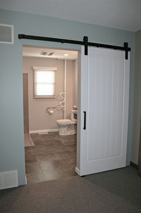 Wheelchair Accessible Shower Wet Rooms, Luxury Handicapped Bathroom, Handicapped Living Room Ideas, Small Wheelchair Accessible Bathroom, Modern Wheelchair Accessible Bathroom, Accessible Wet Room, Stylish Accessible Bathroom, Wheelchair Accessible Bathroom Ideas, Wheelchair Accessible Bathroom Layout