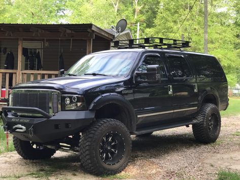 2005 Ford Excursion Limited 4x4 with Road Armor bumpers and 37's on  Fuel rims. 6 inch lift. Fuel Rims, Ford Excursion Diesel, Lifted Vehicles, 2005 Ford Excursion, Mud Trucks, Bug Out Vehicle, Built Ford Tough, Expedition Truck, Old Pickup Trucks