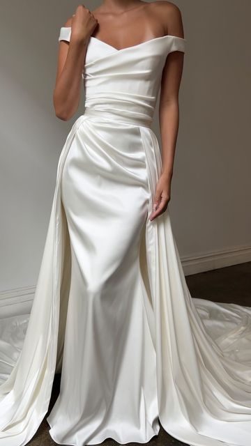 Sphere Bridal Gallery on Instagram: "DIANA | Sultry elegance with the new @katherinetash Diana gown and overskirt, available in our Sydney and Queensland galleries. To explore our full Katherine Tash collection, book an appointment via the link in our bio." Draped Bridal Gown, Harriette Gordon Bridal, Satin Draped Wedding Dress, Sphere Bridal Gallery, Wedding Dress Draping, Katherine Tash Bridal, 2025 Wedding Dresses, Draping Wedding Dress, Wedding Dress With Overskirt