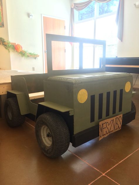 Jeep Cardboard Box Car, Safari Jeep Cardboard Diy, Cardboard Jeep, Wildlive Vbs, Kindy 500, Jurassic Park Jeep, Safari Birthday Party Decorations, Cardboard Box Car, Kids Jeep