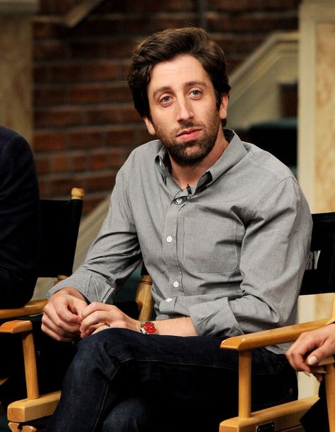 Simon Helberg Batman Year One, Simon Helberg, Howard Wolowitz, The Bigbang Theory, Jim Parsons, Behind The Screen, Big Bang Theory, Infp, Big Bang