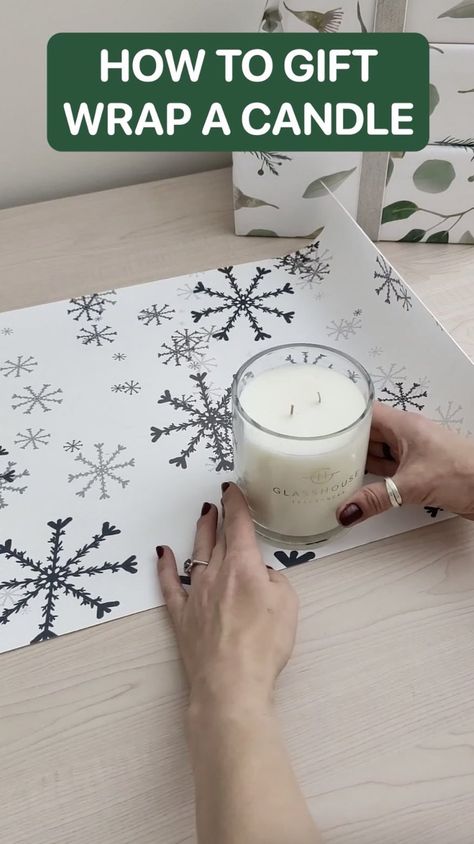 Wrap A Candle, Effective Spaces, Gift Wrapping Candles, Round Objects, Xmas Candles, Paper Candle, Big Candles, Gift Wrapping Techniques, Creative Gift Wraps