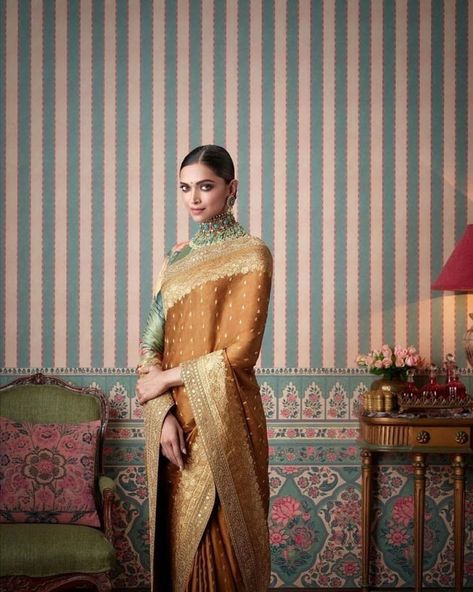 Sabyasachi Decor, Deepika Padukone Saree, Sabyasachi Wedding, Sabyasachi Saree, Sabyasachi Collection, Saree Model, Jaipur Travel, Sabyasachi Bridal, Sabyasachi Sarees