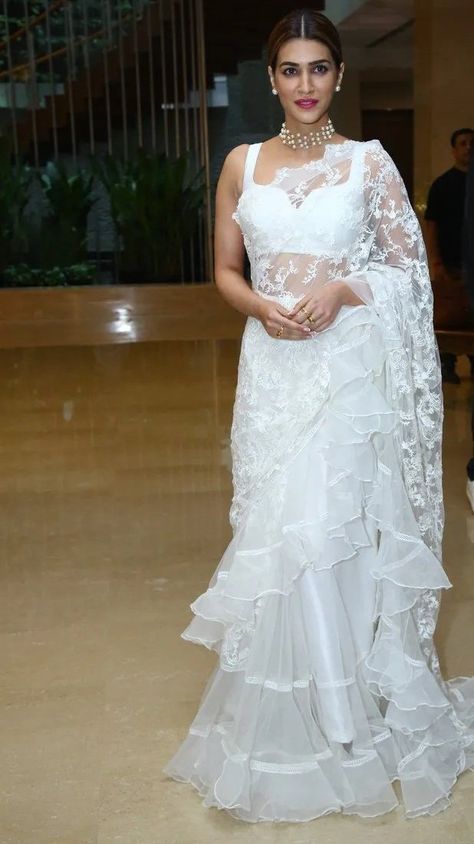 Organza Ruffle Saree, White Saree Blouse, Partywear Dresses, Ruffle Saree, Indian Saree Blouses Designs, White Saree, Kriti Sanon, Indian Bridal Fashion, Saree Models