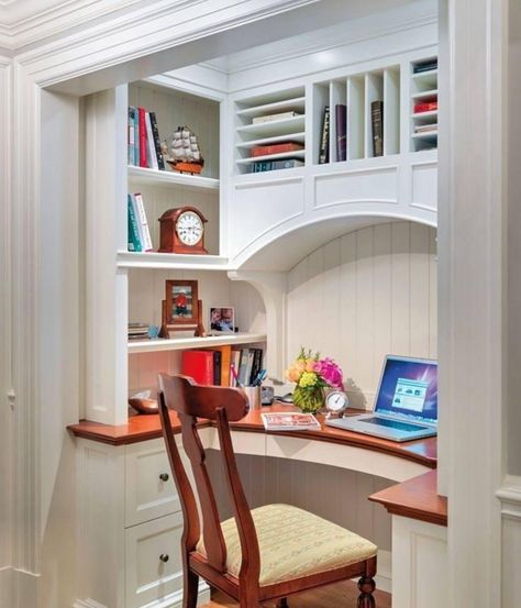 Closet Turned Office, Small Master Closet, Closet Desk, Small Workspace, Closet Office, Office Nook, Build A Closet, Desk Areas, Desk Ideas