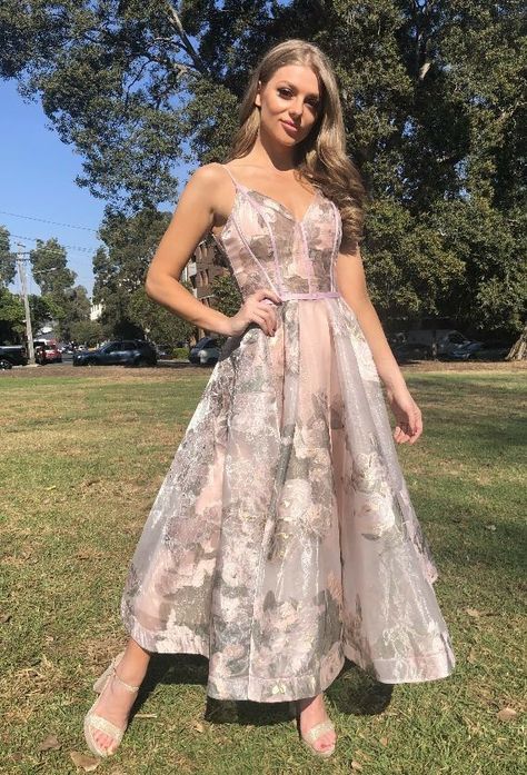 Floral Engagement Dress, School Formal Dresses, Pastel Floral Dress, Lace Playsuit, Lover Dress, Summer Deco, Long Sleeve Sequin Dress, Fotografi Digital, Bridesmaid Style