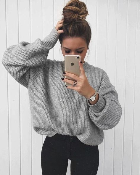 fall style #fashion #ootd Winter School Outfits, Winter Outfits 2019, Teen Winter Outfits, Winter Outfits For School, Teenage Outfits, Oversize Pullover, Winter Outfits Cold, Winter Baby, Mode Inspo