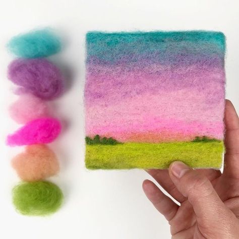 Snowy Chicago, Painting With Wool, Tovad Ull, Felt Squares, Needle Felting Diy, Wool Felt Projects, Pastel Sunset, Wet Felting Projects, Felted Wool Crafts