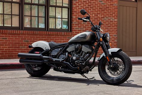 2023 Indian Chief Bobber Dark Horse [Specs, Features, Photos] Bobber Motorcycle, Indian Chief Bobber, Indian Dark Horse, Indian Chief Dark Horse, Horse Motorcycle, Bobber Style, Power Photos, Gear Drive, Indian Chief