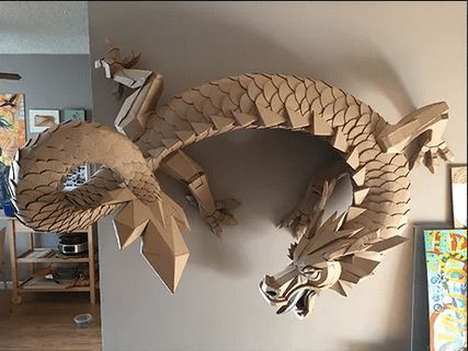 Cardboard Design Projects, Diy Dragon Head Cardboard, Cardboard Art Projects High School, Diy For School Projects, Cardboard Dragon Head Template, Cardboard Paper Crafts, Dragon Head Cardboard, Cool Things To Make With Cardboard, Dragon Diy Craft