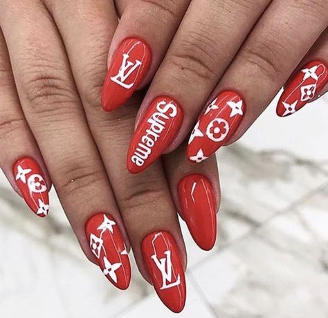 Pinterest//leau22 ☻ follow for more pins Supreme Nails, Nailart Ideas, Lux Nails, Gucci Nails, Manicured Nails, Crazy Nails, Nail Swag, Nail Jewelry, Toe Nail Designs