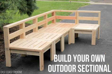 How to Build an Outdoor Sectional Decor Ikea, Pallet Outdoor, Pallet Furniture Outdoor, Deck Furniture, Pallet Ideas, Diy Plans, Diy Patio, Diy Outdoor Furniture, Outdoor Sectional