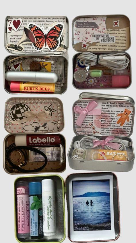 Preppy altoid mint wallet Flower Hacks, Wallet Inspiration, Mint Tin Crafts, Shuffles Preppy, School Bag Essentials, Altoids Tins, Beautiful Crafts, Mint Tins, Diy Wallet