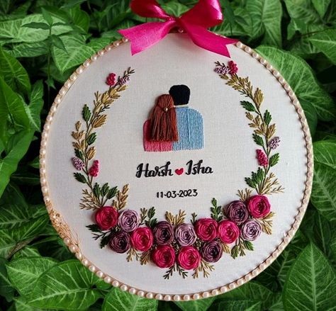 Embroidery Ring Designs, Wedding Anniversary Embroidery, Anniversary Embroidery Hoop, Hoop Art Wedding, Couple Embroidery Design, Photo Hoop, Anniversary Embroidery, Hoop Art Wall Decor, Wedding Embroidery Hoop