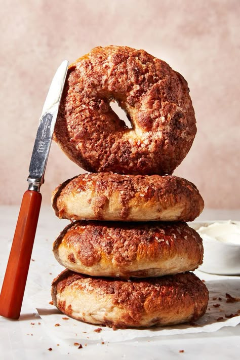 Cinnamon Crunch Bagel Recipe, Panera Bagels, Cinnamon Crunch Bagel, Cinnamon Bagels, Deli Restaurant, King Arthur Recipes, Cinnamon Raisin Bagel, Bagel Toppings, Cooking With Karli