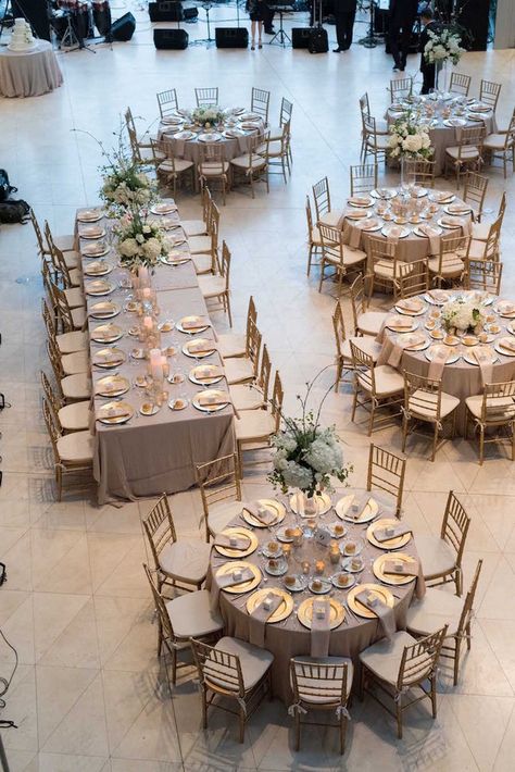 elegant wedding reception table layout ideas Kings Table Decor, Canopy Setup, Reception Table Layout, Wedding Reception Tables Layout, Wedding Reception Rooms, Wedding Table Layouts, Wedding Reception Layout, Kings Table, Reception Layout