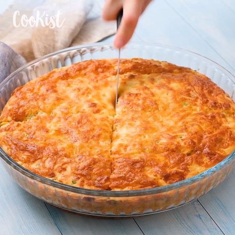 Chicken Potato Bake, Fluffy Dinner Rolls, Cookist Wow, Tv Food, Baked Ham, Savory Pie, Be Amazing, Baking Pan, Savoury Cake