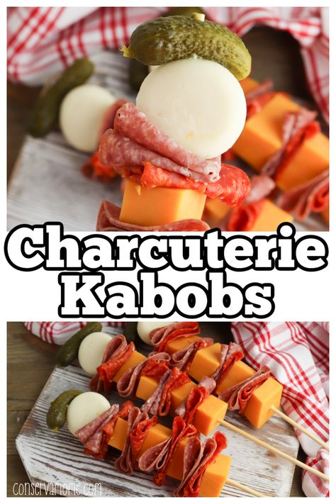 Dessert Kabobs Summer, Fun Kabob Ideas, Charcuterie Board Kabobs, Meat And Cheese Kabobs Appetizers, Tailgate Kabobs, Snack Kabobs Appetizers, Charcuterie Squewers, Charcuterie Kabob Ideas, Party Kabobs Appetizers