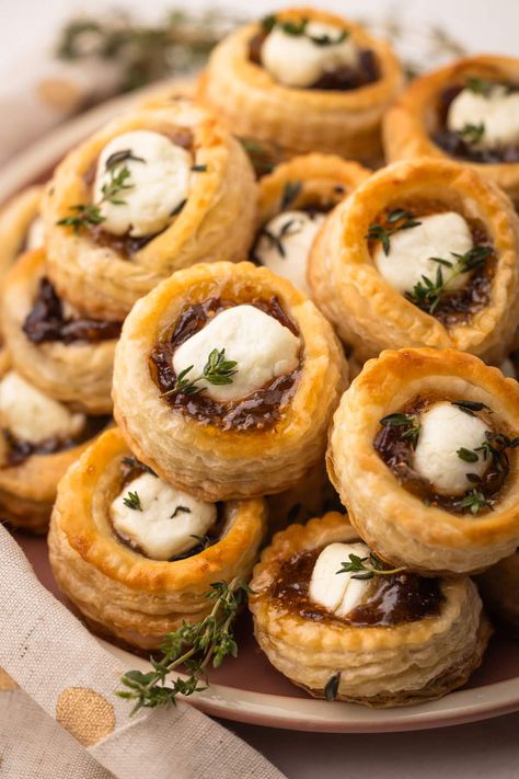 Savory, creamy, and sweet, these Goat Cheese, Sweet Onion and Fig Puff Pastry Tarts are the most delicious small-bite appetizer to serve at a party or holiday! Puff Pastry Onion Appetizer, Canapés, Savory Grazing Table, Unique Pastry Ideas, Puff Pastry Fig Goat Cheese, Fall Cheese Appetizers, Goat Cheese Tartlets, Leek Puff Pastry, Fall Canapes