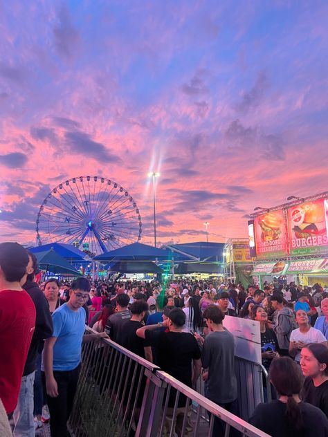 state fair of texas, sky pic State Fair Aesthetic, Texas Wallpaper, Fair Aesthetic, State Fair Of Texas, Texas State Fair, Sky Pic, Quiet Life, Summer Plans, Texas State