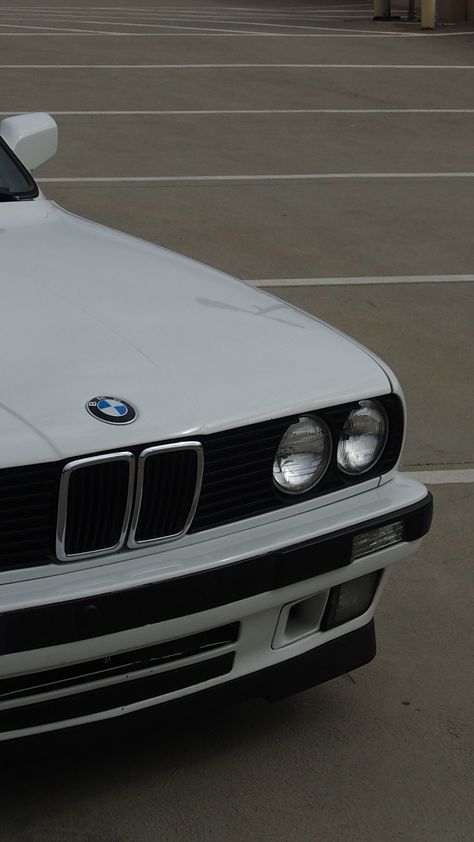 Bmw Asthetic Picture, Bmw E30 White, Bmw E30 Wallpapers, Serie Bmw, F1 Wallpaper Hd, Bmw E34, Bmw Wallpapers, Car Hd, Bmw Love