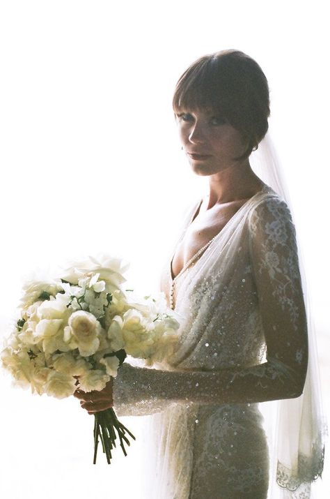 Wedding Linger The Bride, Wedding Linger, Gown With Long Sleeves, Inbal Dror, Preowned Wedding Dresses, Bridal Portrait, Boho Vintage, Wedding Dress Inspiration, Flower Bouquet Wedding