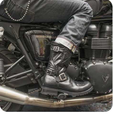 Boots Aesthetic, Motorcycle Touring, Mens Motorcycle Boots, Leather Motorcycle Boots, Motorcycle Boots, Aesthetic Outfits, Biker Boot, Jeans And Boots, Boots Men