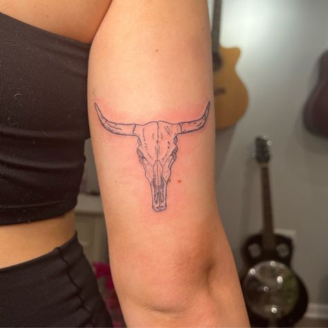 Patchwork, Long Horn Tattoo For Women, Tattoos Mermaid, Tattoos Tree, Tattoos Ocean, Longhorn Tattoo, Cow Skull Tattoos, Tattoos Colorful, Tattoos Abstract