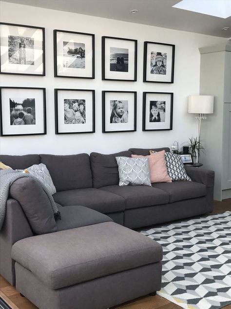 Lounge Picture Ideas, Lounge Pictures Wall, Foto Wall Ideas Living Room, Black And White Family Picture Wall, Photo Gallery Over Couch, Over Couch Picture Wall, Over The Couch Wall Decor Ideas Modern, Black And White Gallery Wall Living Room, Living Room Wall Pictures Over Couch