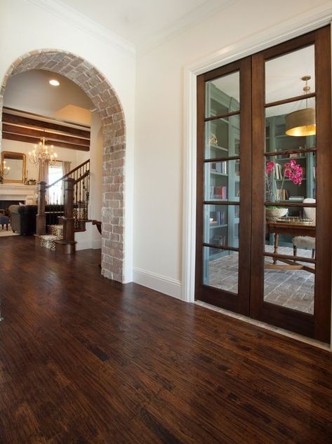 Diy Brick Wall, Brick Archway, Interior Brick, Brick Interior, Brick Arch, Casas Coloniales, French Doors Interior, Interior Barn Doors, Exposed Brick