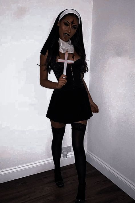 Hot Nun Costume Halloween, Nun Halloween Costumes College, Halloween Outfits Black Hair, Diy Nun Costume Halloween, The Nun Halloween Costume, Hot Nun Halloween Costumes, 23rd Birthday Ideas For Him, Halloween Costumes With Black Hair, Black Devil Halloween Costume