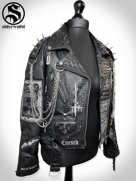 Diy Leather Jacket, Leather Gifts For Men, Diy Leather Gifts, Spiked Leather Jacket, Punk Leather Jacket, Punk Fashion Diy, Custom Leather Jackets, Battle Jacket, Diy Jacket