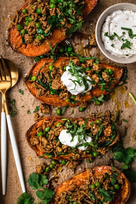 Lamb Mince Recipes, Ground Lamb Recipes, Stuffed Sweet Potato, Lamb Dinner, Stuffed Sweet Potatoes, Moroccan Lamb, Lamb Dishes, Filling Dinner, Mince Recipes