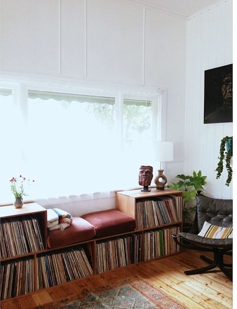 Living Room Vinyl, Storage Bench Seating, Living Room Console, Record Storage, Japanese Interior, Thanks So Much, Bench Seat, Home Room Design, Front Room